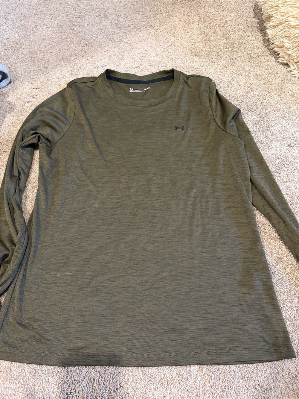 Under Armour Women’s Long Sleeve Performance Tee - Olive Green